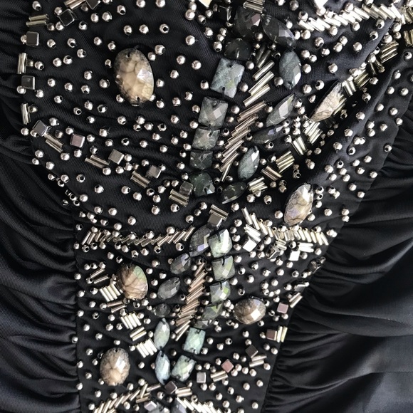 Brand new dress - Picture 3 of 6